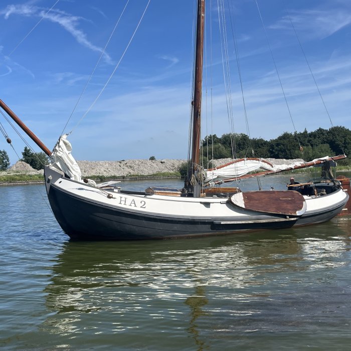 Lemsteraak HA2 - Vissermanaak, Plat- en rondbodem, ex-beroeps zeilend for sale by Chris Beuker Maritiem