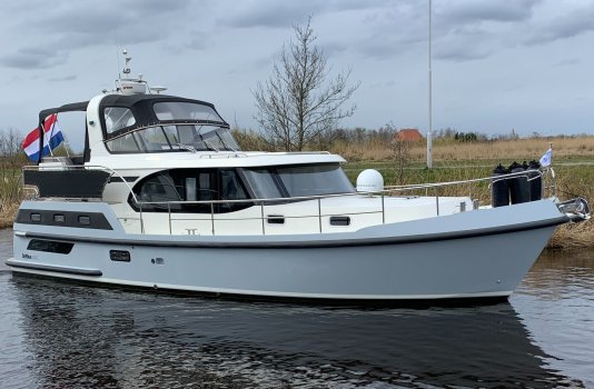 Jetten 38 AC, Motor Yacht for sale by Smelne Yachtcenter BV