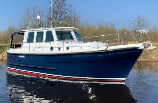 Kent 31, Motoryacht for sale by Smelne Yachtcenter BV