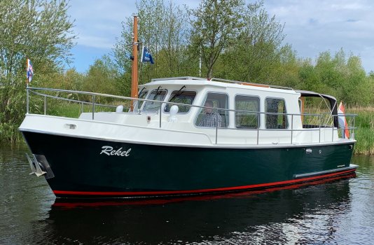 Hellingskip 850, Motoryacht for sale by Smelne Yachtcenter BV