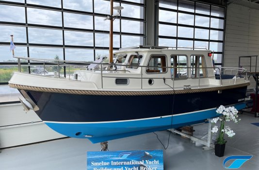 Bully 800, Motor Yacht for sale by Smelne Yachtcenter BV