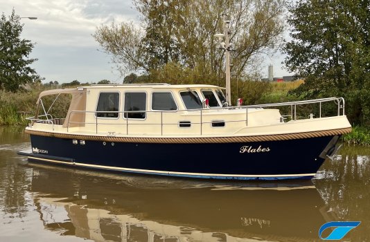 Bully 34 Sedan, Motorjacht for sale by Smelne Yachtcenter BV