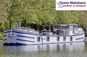 Spits Varend Woonschip met Rijn certificaat