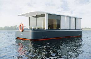 Houseboat Floating Hotel Room
