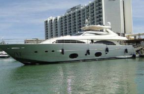 Ferretti Custom Line 97