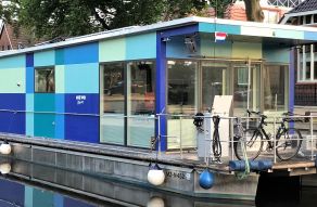 Houseboat (CE-C) 14,99 Motorkatamaran