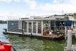 Drijvers Trimaran PEREBO, Opbouw Ontworpen Door Architect. Happiness Houseboat