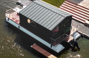 Twin M-Cabin Houseboat