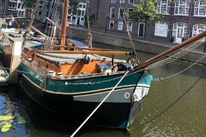 Klipperaak Woonschip, Plat- en rondbodem, ex-beroeps zeilend  - Scheepszaken Leiden