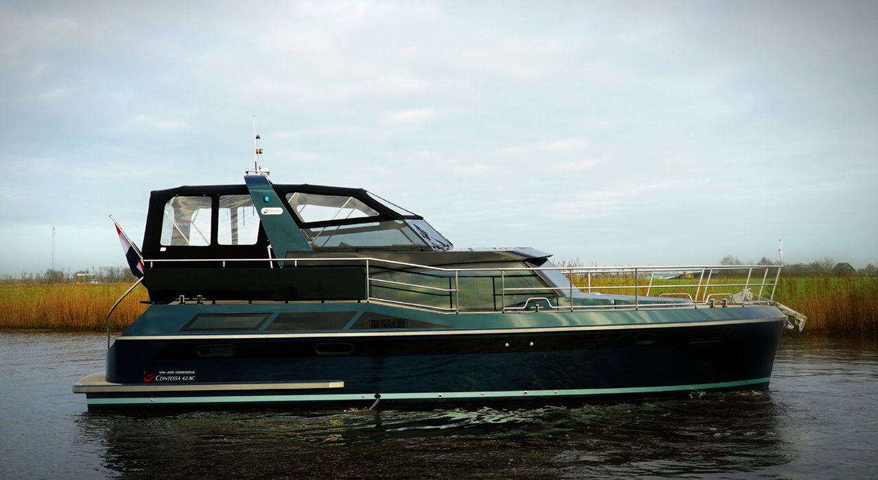 Vri-Jon Contessa 42 AC, Motoryacht for sale by DSA Yachts