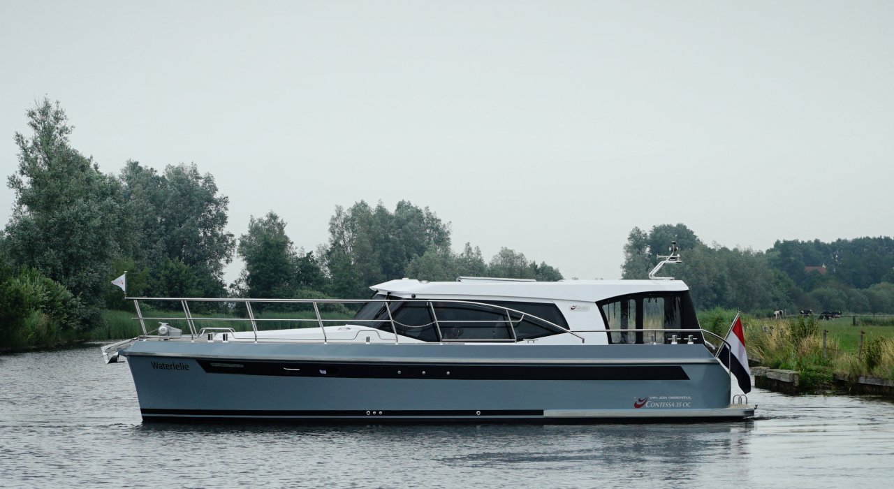 Vri-Jon Contessa 35 OC, Motor Yacht for sale by DSA Yachts