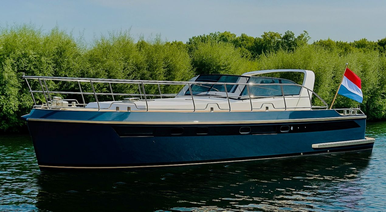 Vri-Jon Contessa 39 Cabrio, Motorjacht for sale by DSA Yachts