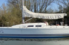 X-Yachts X 35