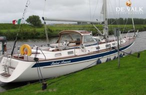Hallberg Rassy 43