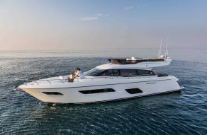 Ferretti 550