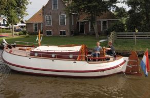 Van Rijnsoever / Heech By De Mar Motorbol