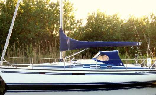Dehler 35 CWS, Zeiljacht for sale by White Whale Yachtbrokers - Willemstad
