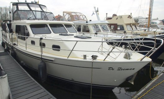 Mecru 1100 AK, Motoryacht for sale by White Whale Yachtbrokers - Willemstad