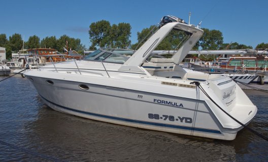 Formula 31 PC, Motoryacht for sale by White Whale Yachtbrokers - Enkhuizen