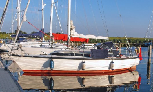 Dufour 3800, Sailing Yacht for sale by White Whale Yachtbrokers - Enkhuizen