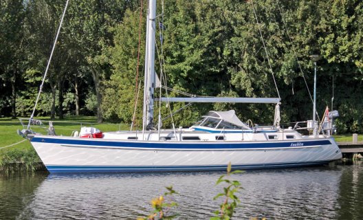 Hallberg Rassy 43, Sailing Yacht for sale by White Whale Yachtbrokers - Enkhuizen