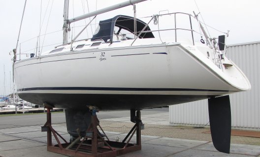 Dufour 32 Classic, Segelyacht for sale by White Whale Yachtbrokers - Willemstad