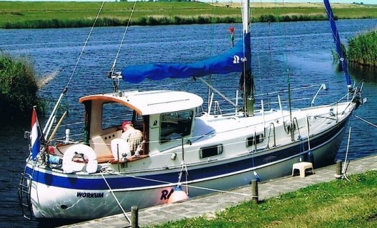 Hallberg Rassy 94, Segelyacht for sale by White Whale Yachtbrokers - Sneek