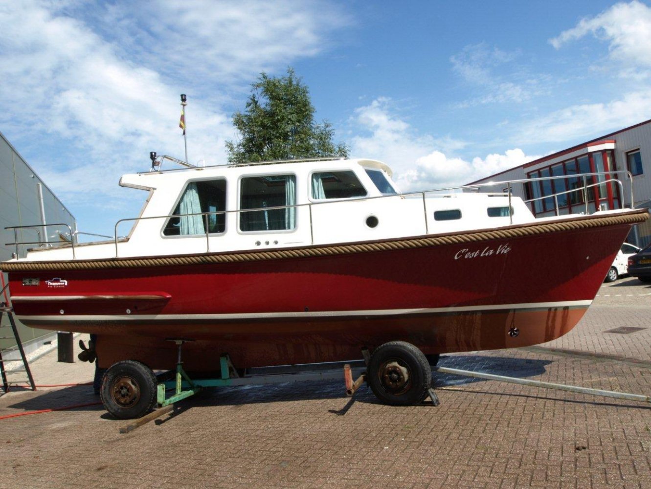 Drammer 935 Classic Motorboot Te Koop White Whale Yachtbrokers