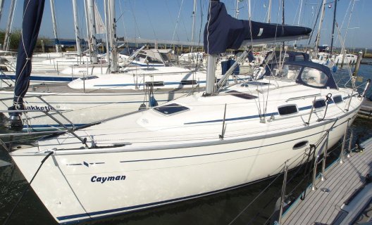 Bavaria 33 Cruiser, Zeiljacht for sale by White Whale Yachtbrokers - Willemstad