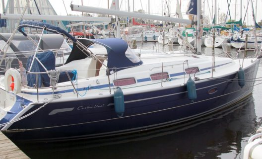 Bavaria 33 Cruiser Custom Line, Segelyacht for sale by White Whale Yachtbrokers - Sneek