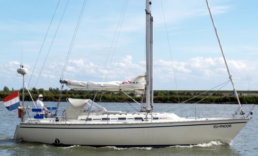 Friendship 35 Mark II, Zeiljacht for sale by White Whale Yachtbrokers - Willemstad