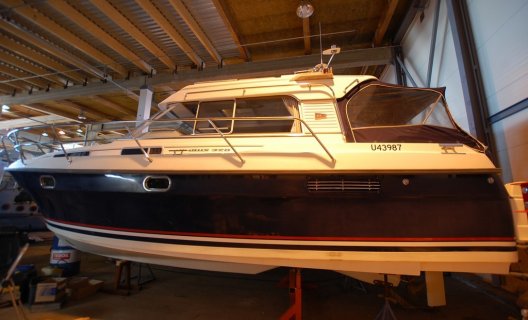 Nimbus 320 Coupe New Engine, Motorjacht for sale by White Whale Yachtbrokers - Finland