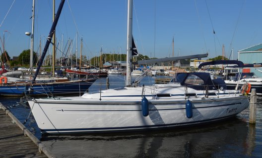 Bavaria 36-2, Segelyacht for sale by White Whale Yachtbrokers - Sneek