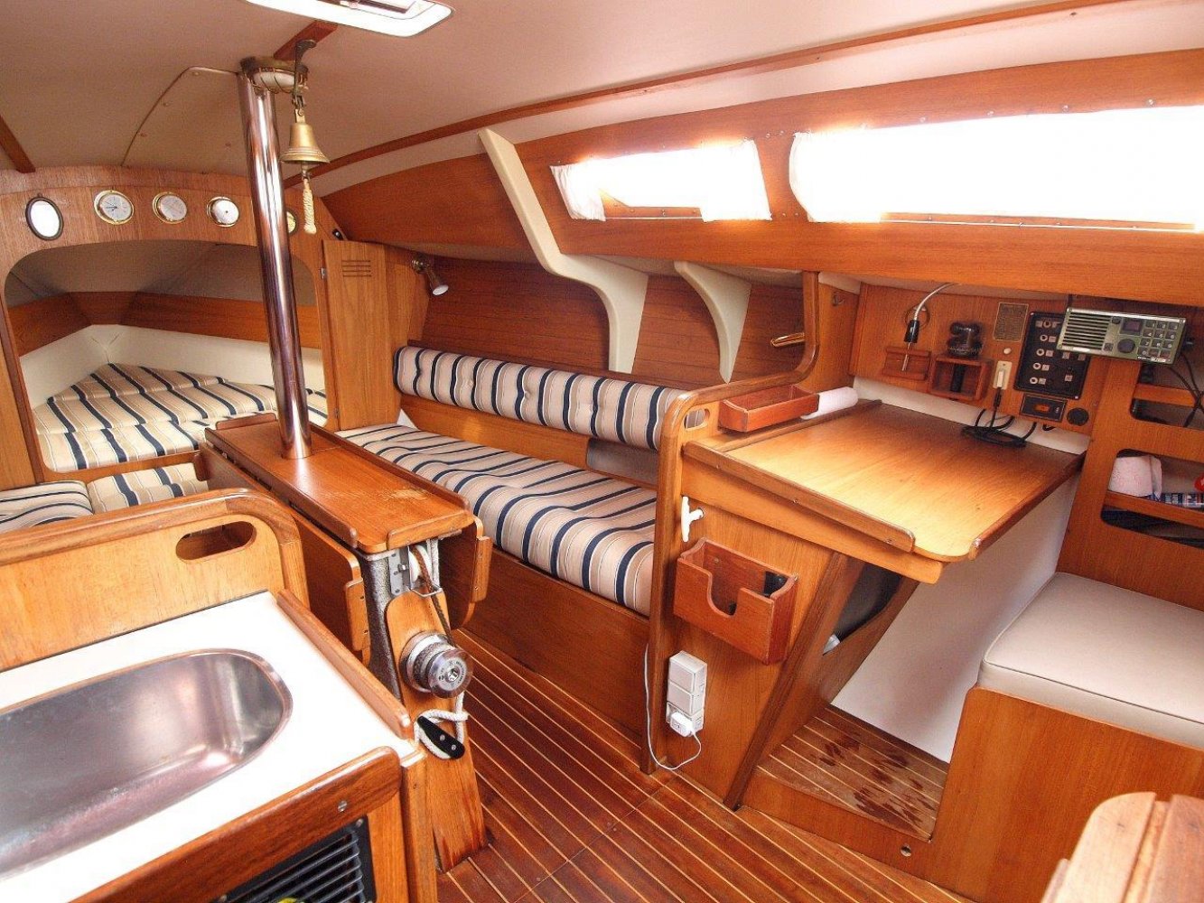 Jeanneau ARCADIA zeilboot te koop White Whale Yachtbrokers