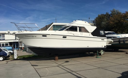 Fairline Corniche 31, Speedboat and sport cruiser for sale by White Whale Yachtbrokers - Vinkeveen