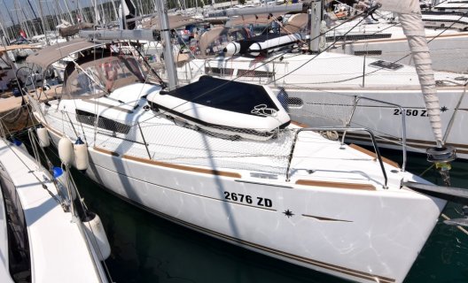 Jeanneau Sun Odyssey 33i, Zeiljacht for sale by White Whale Yachtbrokers - Croatia