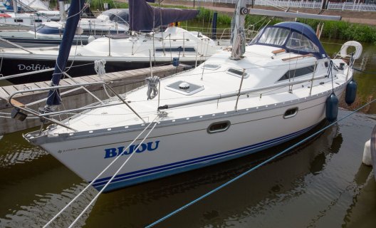 Jeanneau Sun Odyssey 30, Segelyacht for sale by White Whale Yachtbrokers - Enkhuizen