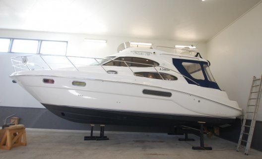 Sealine F37, Motor Yacht for sale by White Whale Yachtbrokers - Finland