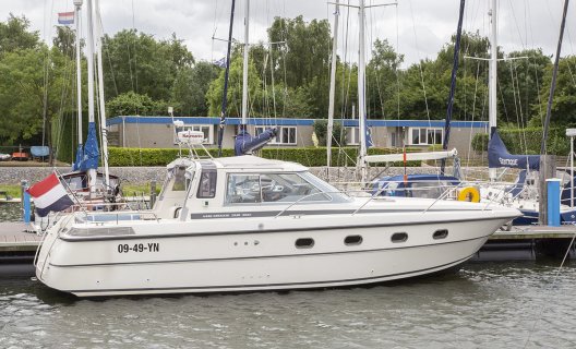 Nimbus 35 DC Corona, Motor Yacht for sale by White Whale Yachtbrokers - Enkhuizen