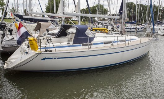 Bavaria 37, Segelyacht for sale by White Whale Yachtbrokers - Enkhuizen