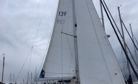 Bavaria 35 Holiday, Segelyacht for sale by White Whale Yachtbrokers - Vinkeveen