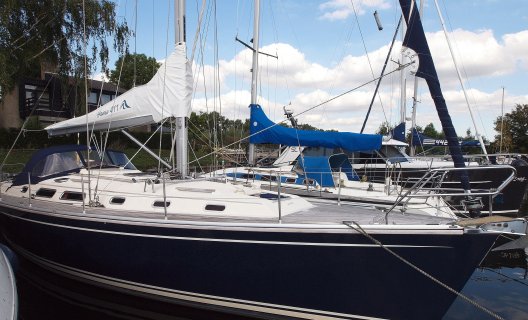Hanse 411, Segelyacht for sale by White Whale Yachtbrokers - Willemstad