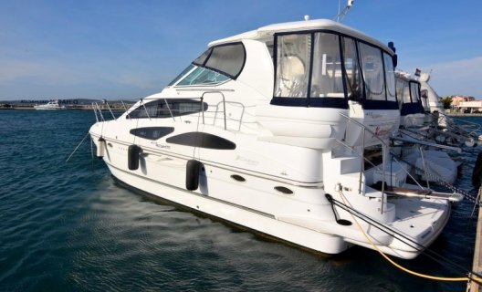 Cruiser Yachts 415 Express, Motor Yacht for sale by White Whale Yachtbrokers - Croatia