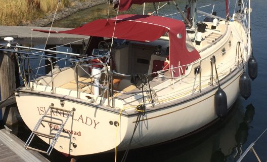 Island Packet 35, Zeiljacht for sale by White Whale Yachtbrokers - Willemstad