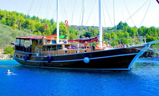 Gulet Krila VII, Varend woonschip for sale by White Whale Yachtbrokers - Croatia