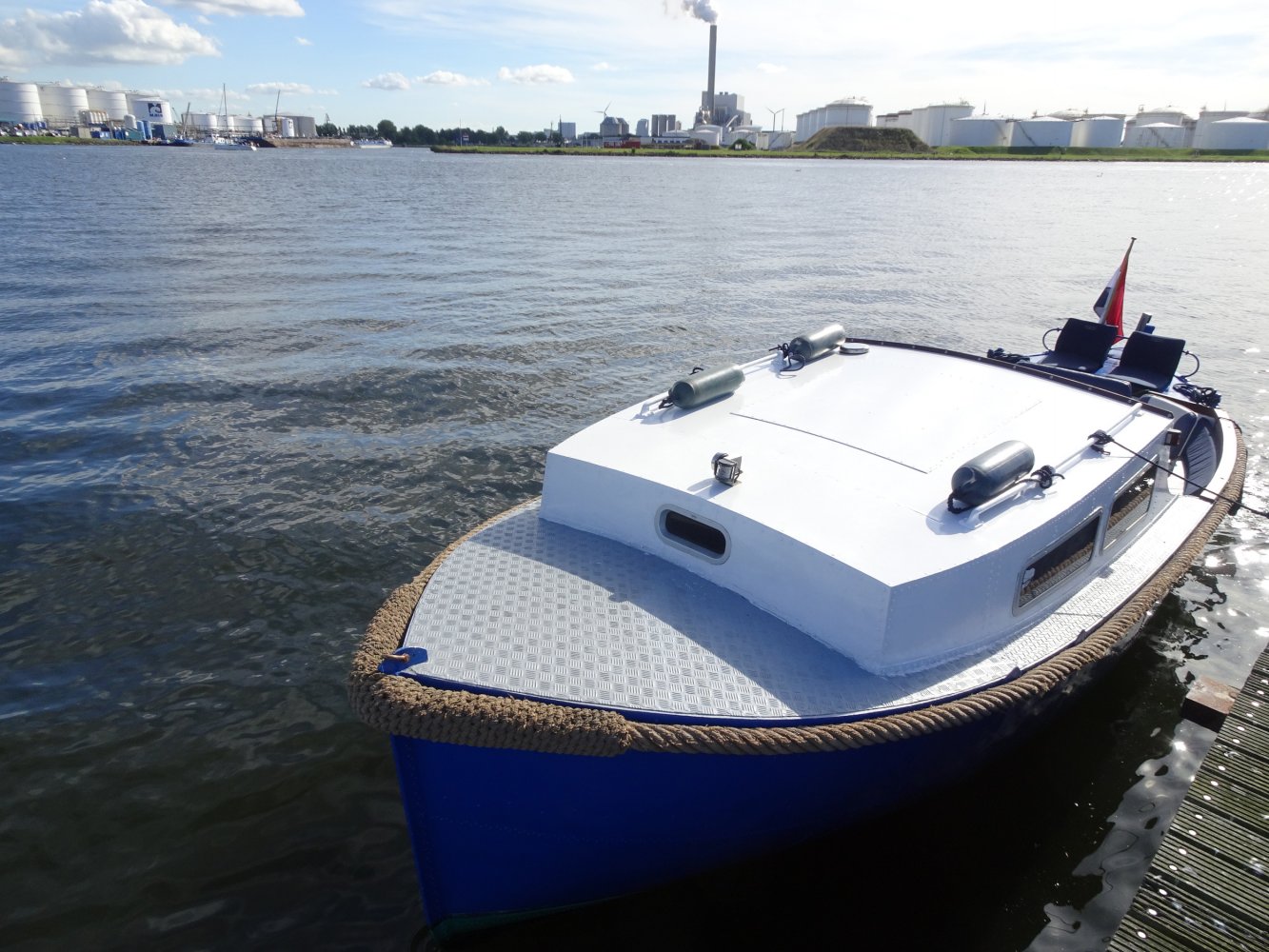 motorboot met kajuit te koop