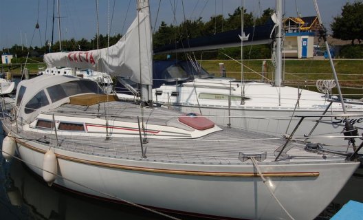 Emka Elvström 31, Zeiljacht for sale by White Whale Yachtbrokers - Sneek