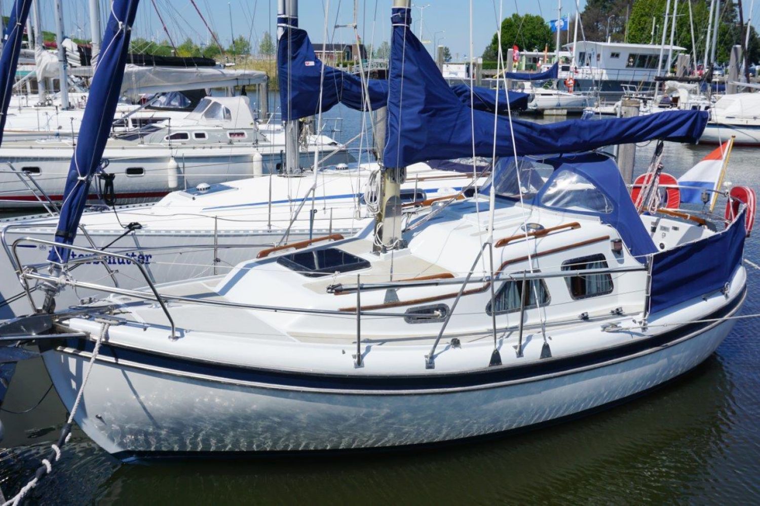 Midget 26 sailboat for sale | White Whale Yachtbrokers