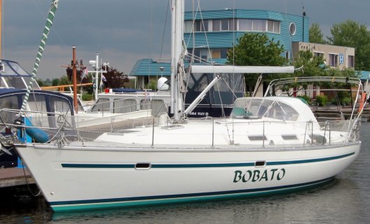 Bavaria 38 Holiday, Segelyacht for sale by White Whale Yachtbrokers - Sneek