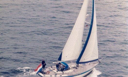 NAUTOR SWAN 43 Centercockpit, Sailing Yacht for sale by White Whale Yachtbrokers - Enkhuizen